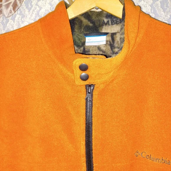 Columbia Men's XXL Orange/Camo Fleece Zip up Vest - Picture 7 of 9